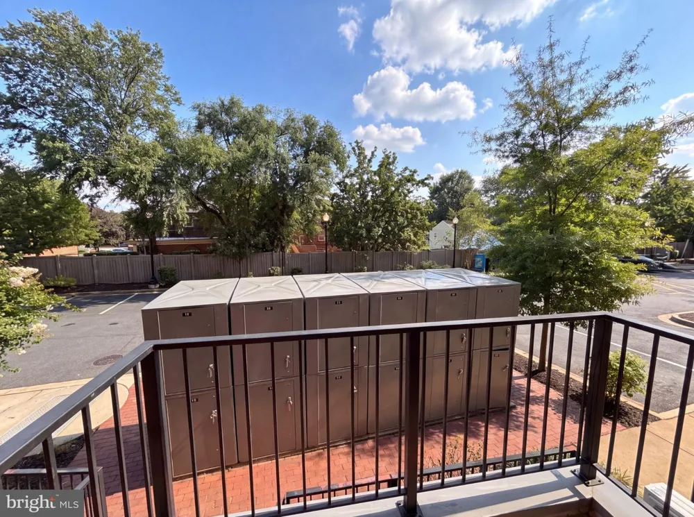 1108 S HIGHLAND STREET #2 Arlington, VA 22204