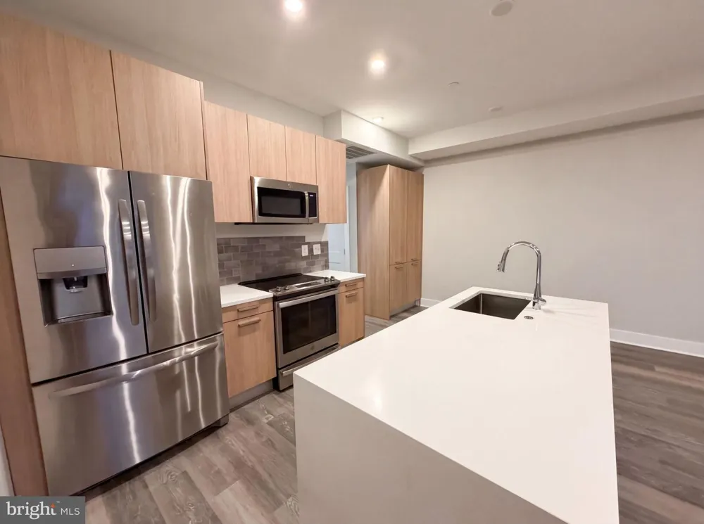 1108 S HIGHLAND STREET #2 Arlington, VA 22204