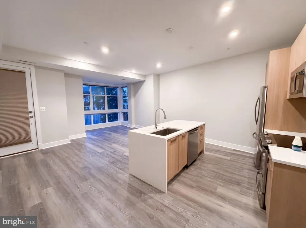 1108 S HIGHLAND STREET #2 Arlington, VA 22204