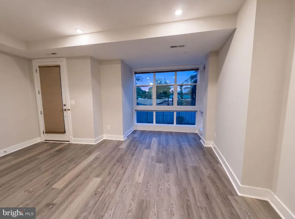 1108 S HIGHLAND STREET #2 Arlington, VA 22204