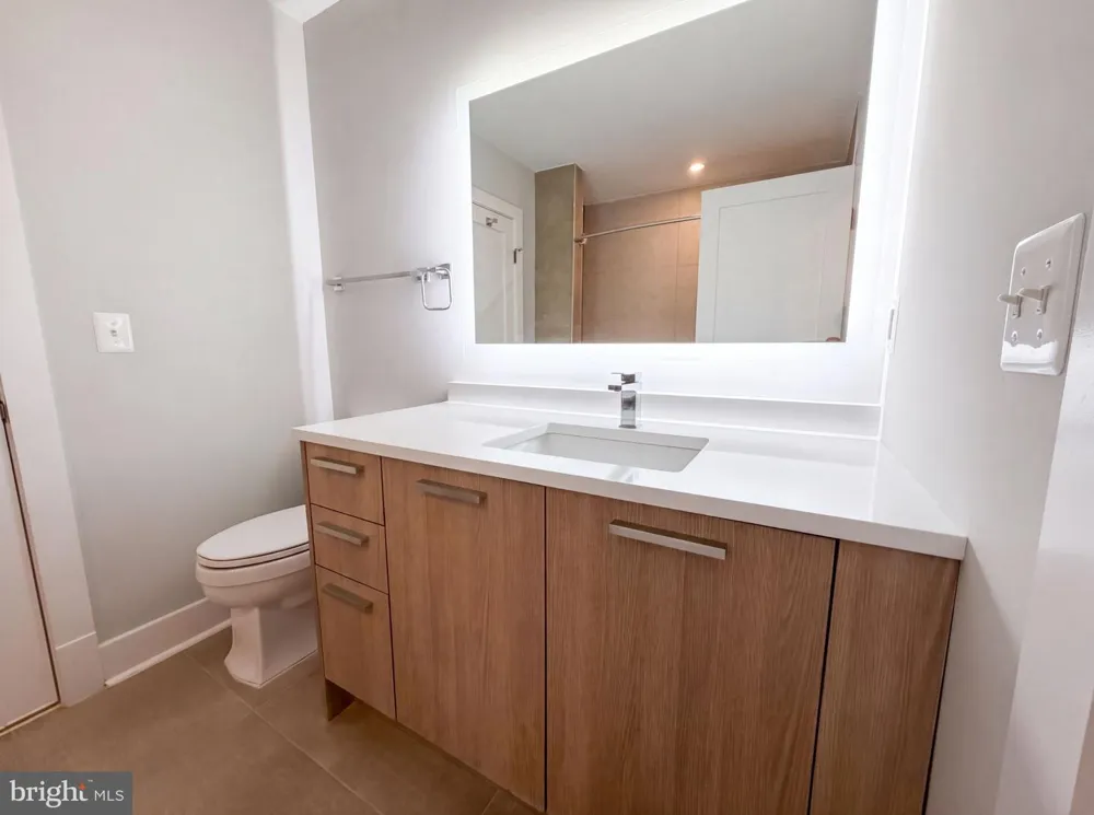1108 S HIGHLAND STREET #2 Arlington, VA 22204