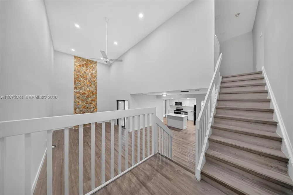 6637 NW 181st Ln Hialeah, FL 33015