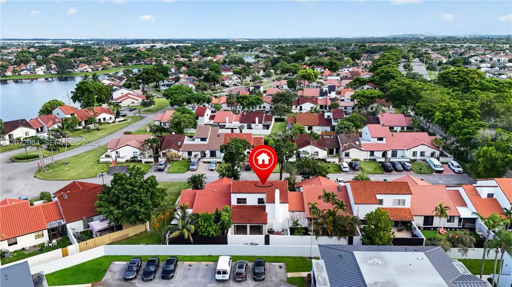 6637 NW 181st Ln Hialeah, FL 33015