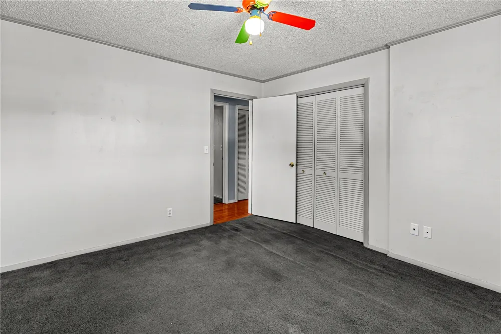 509 Sunset Strip Eufaula, OK 74432