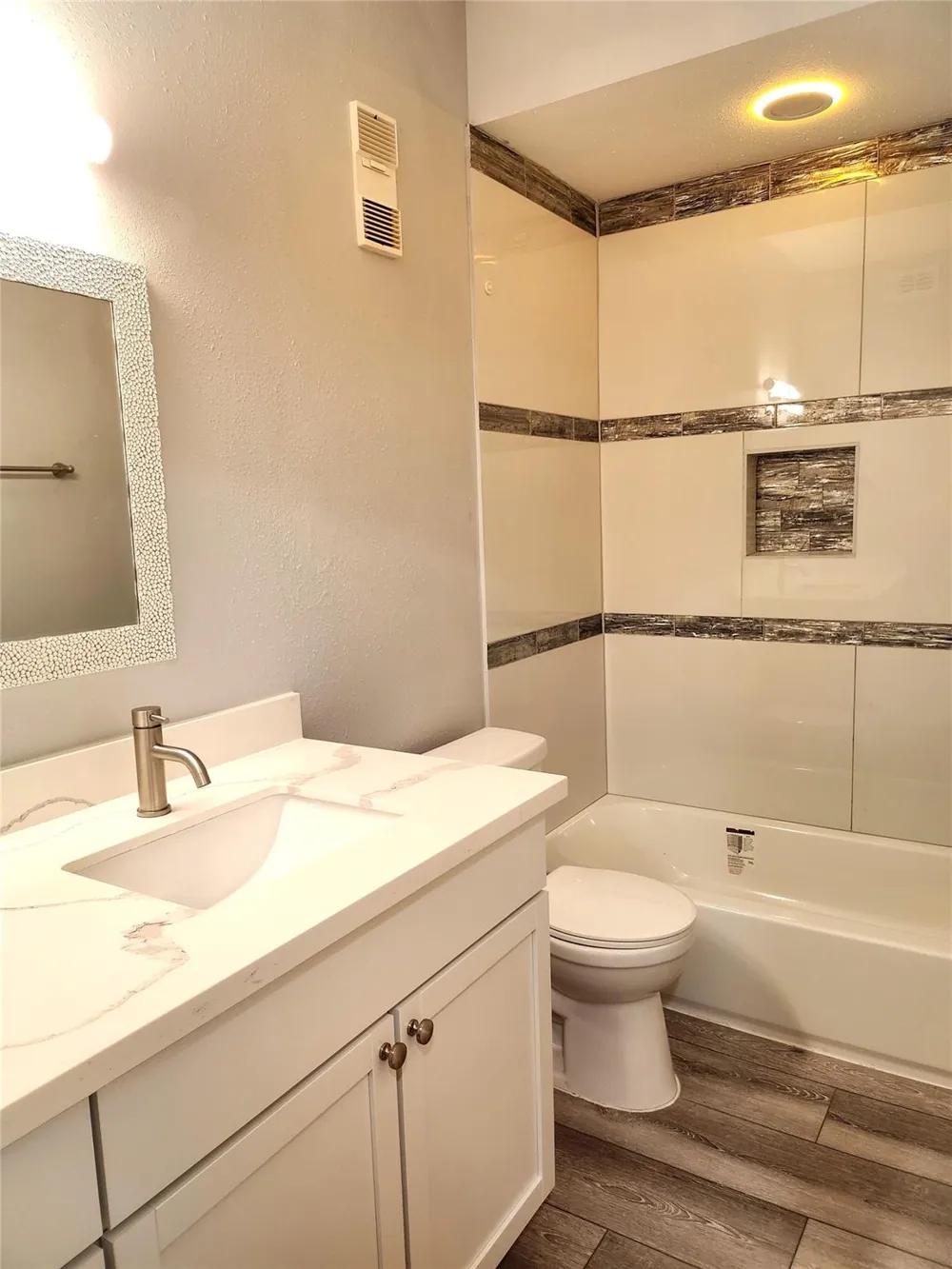 6500 Harbor Town Drive #2608 Houston, TX 77036
