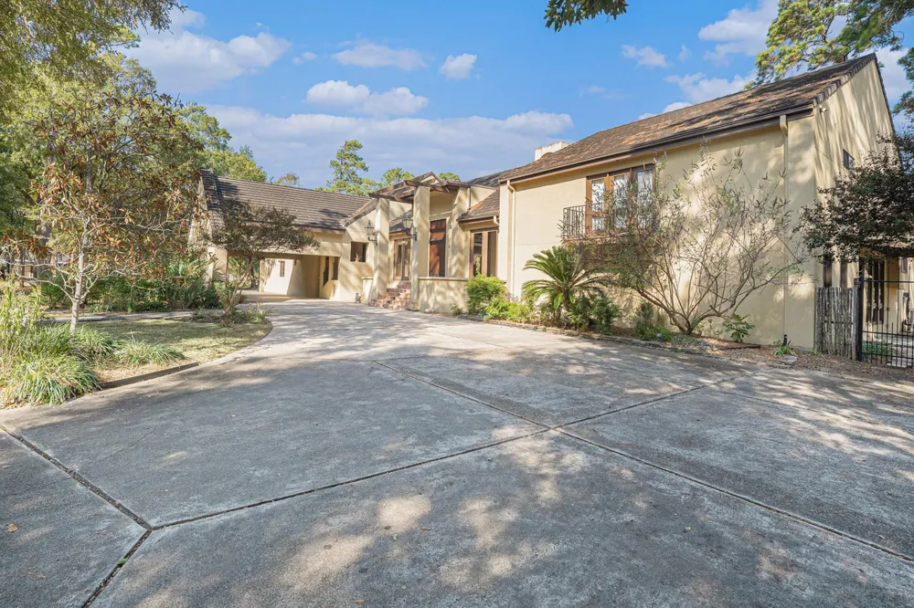 4615 Bayou Boulevard Baytown, TX 77521