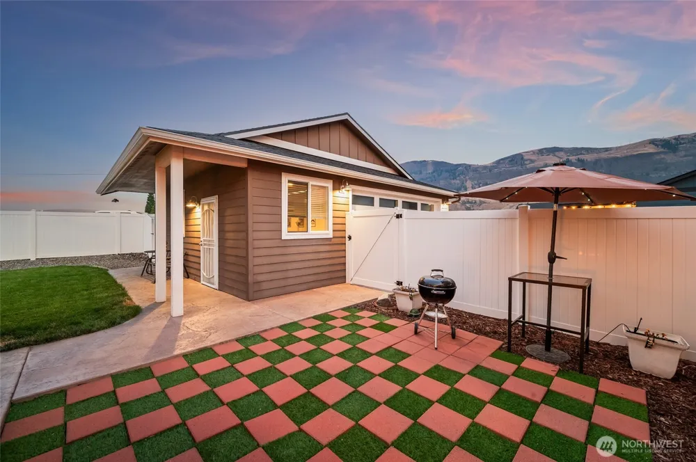 57 Margaux Loop Malaga, WA 98828