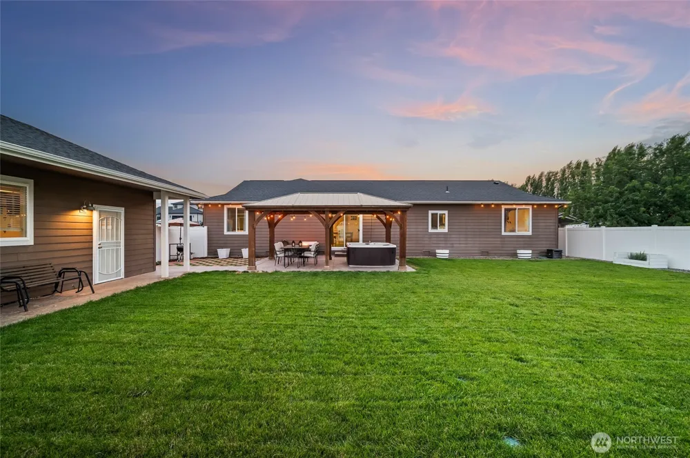 57 Margaux Loop Malaga, WA 98828