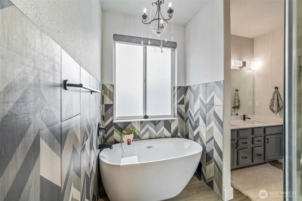57 Margaux Loop Malaga, WA 98828