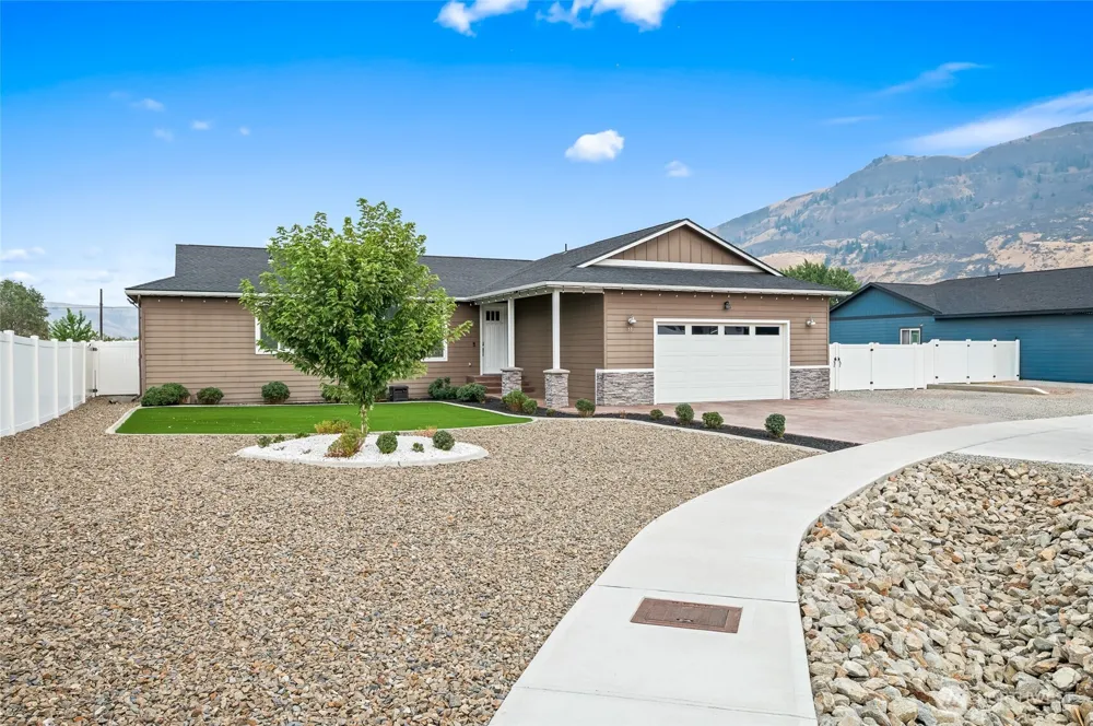 57 Margaux Loop Malaga, WA 98828