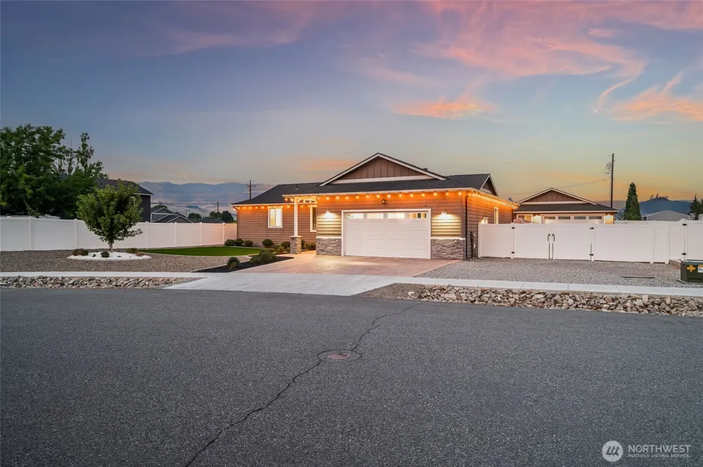 57 Margaux Loop Malaga, WA 98828