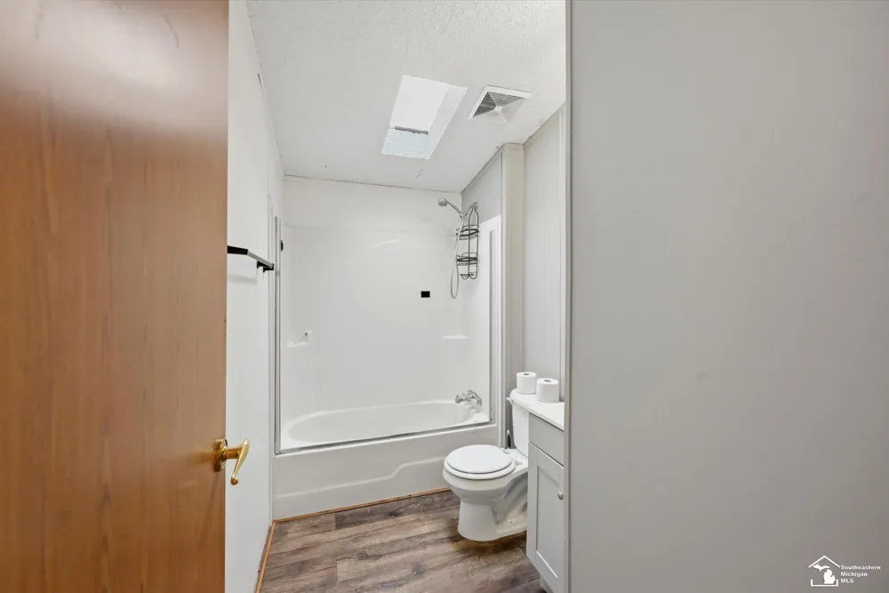 584 PINE TREE COURT Monroe Charter Township, MI 48162