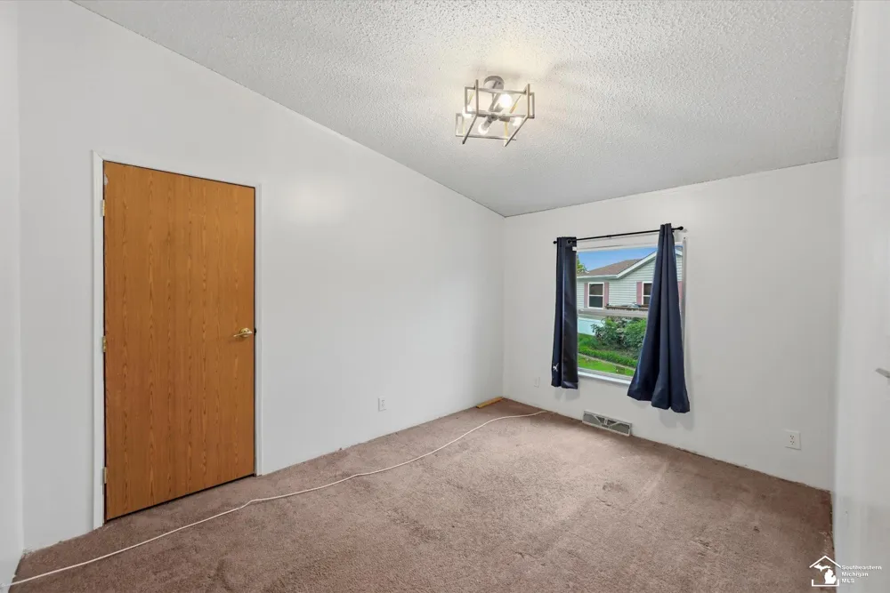 584 PINE TREE COURT Monroe Charter Township, MI 48162