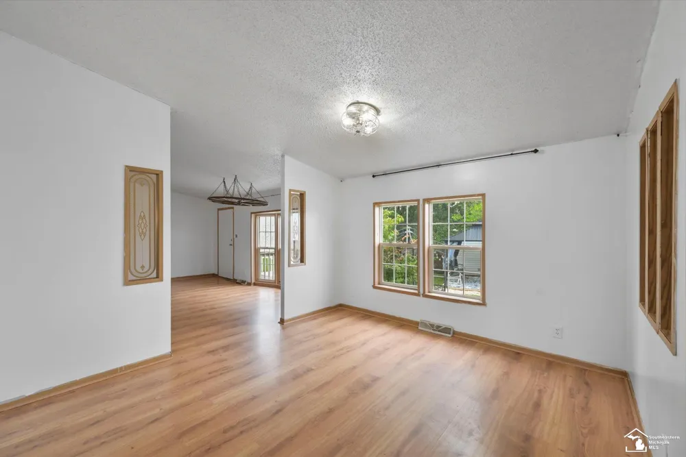 584 PINE TREE COURT Monroe Charter Township, MI 48162