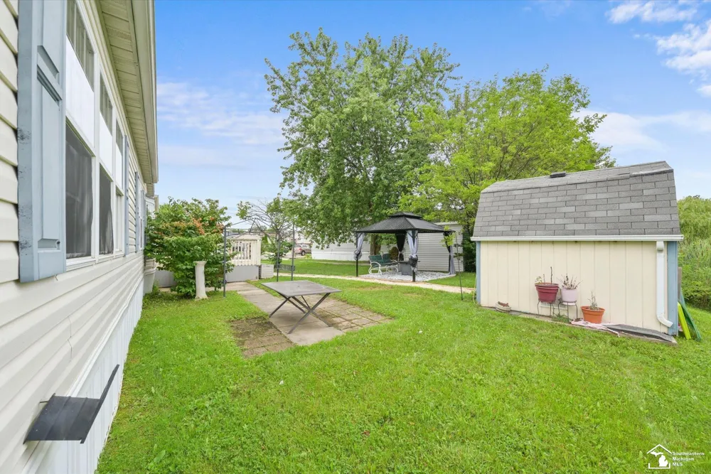 584 PINE TREE COURT Monroe Charter Township, MI 48162