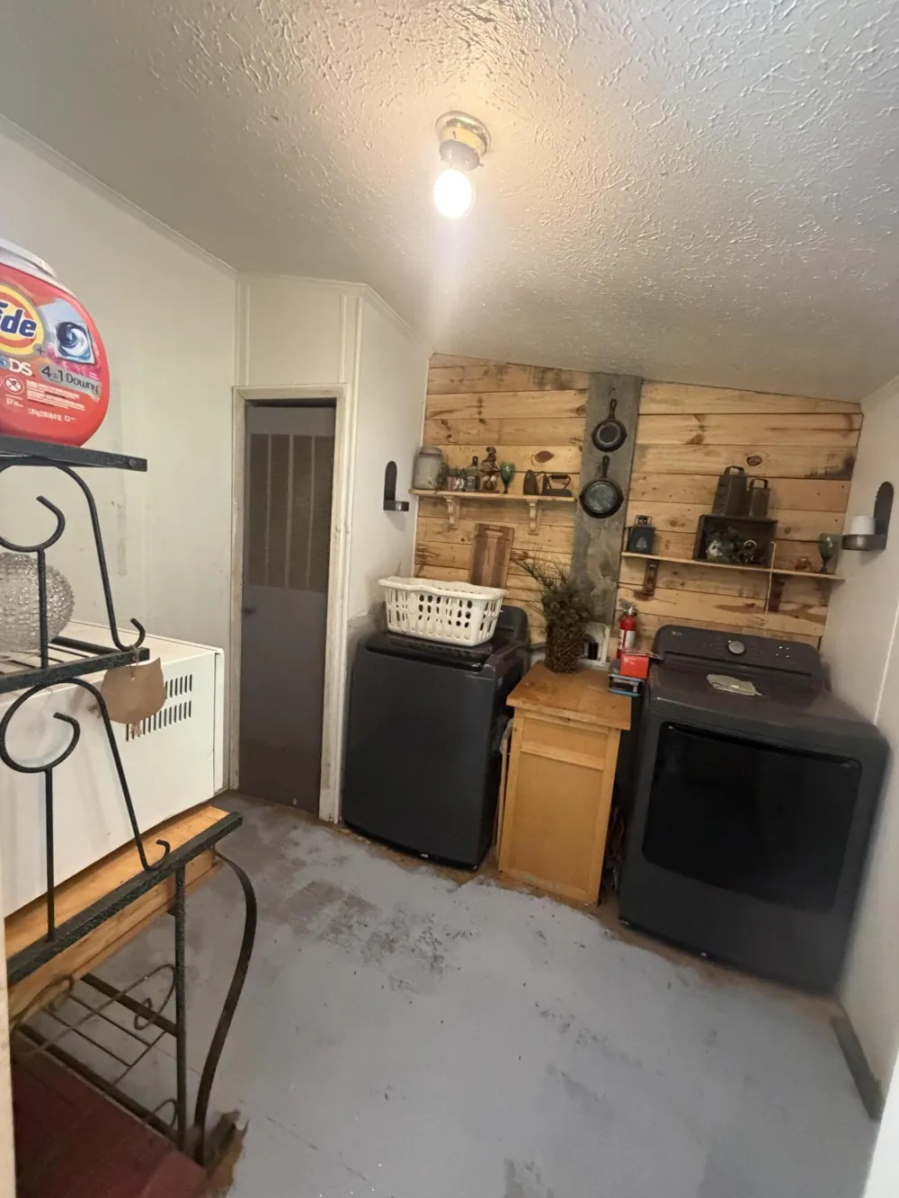 1887 E Fish Road Ferry Township, MI 49455