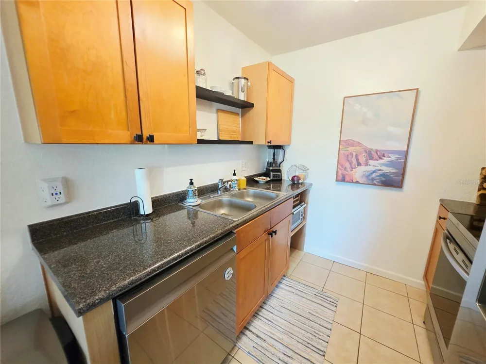 118 POMPANO DRIVE SE #B St Petersburg, FL 33705