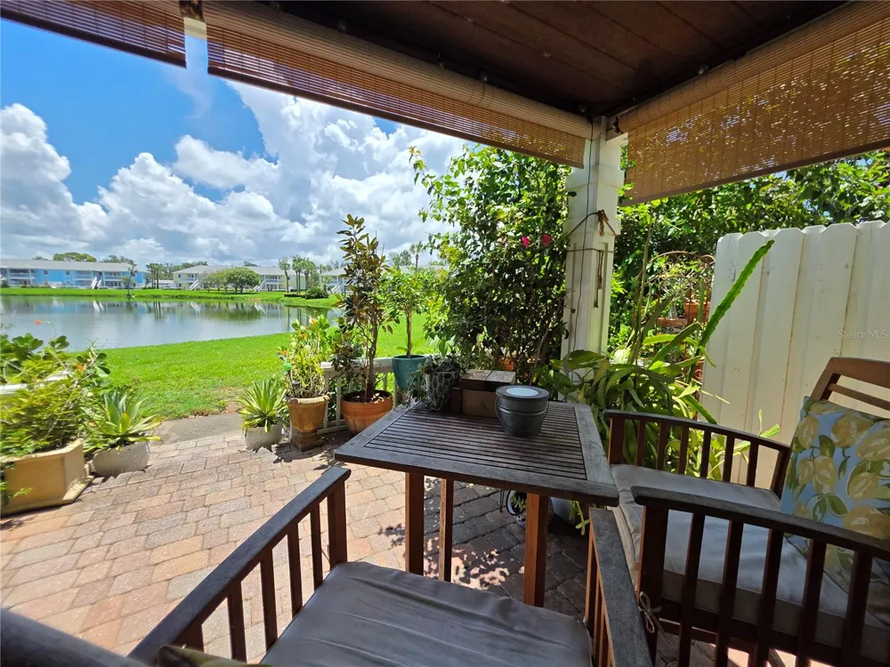 118 POMPANO DRIVE SE #B St Petersburg, FL 33705