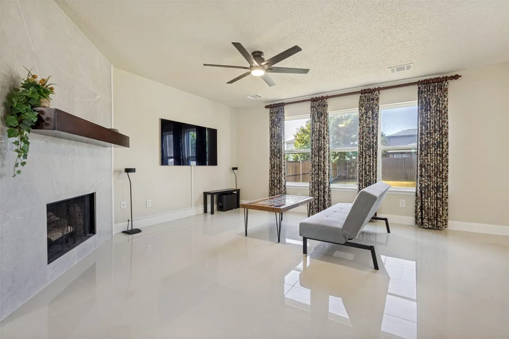 1609 White Oak Road Anna, TX 75409