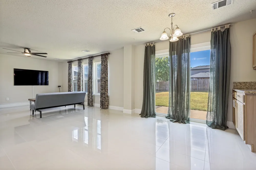 1609 White Oak Road Anna, TX 75409