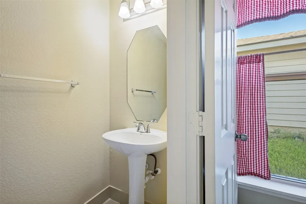 1609 White Oak Road Anna, TX 75409