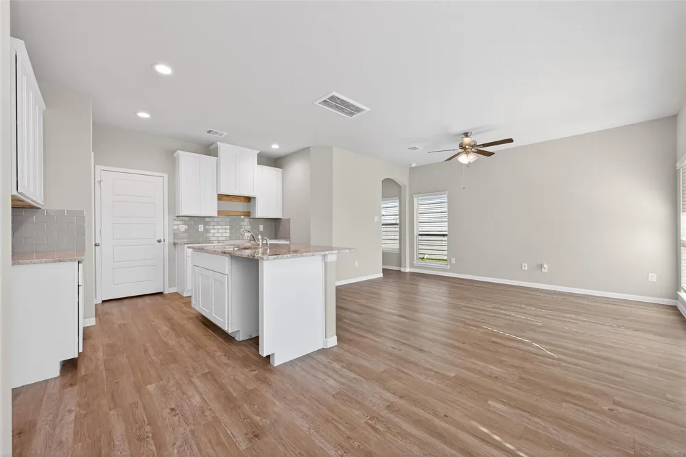 202 Emerald Thicket Lane Huffman, TX 77336