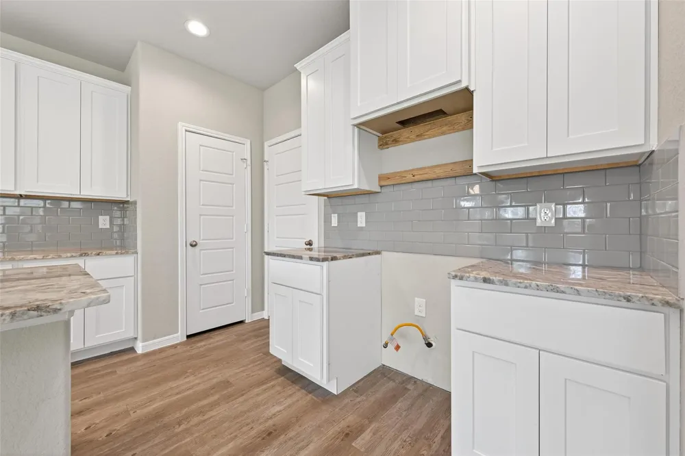 202 Emerald Thicket Lane Huffman, TX 77336