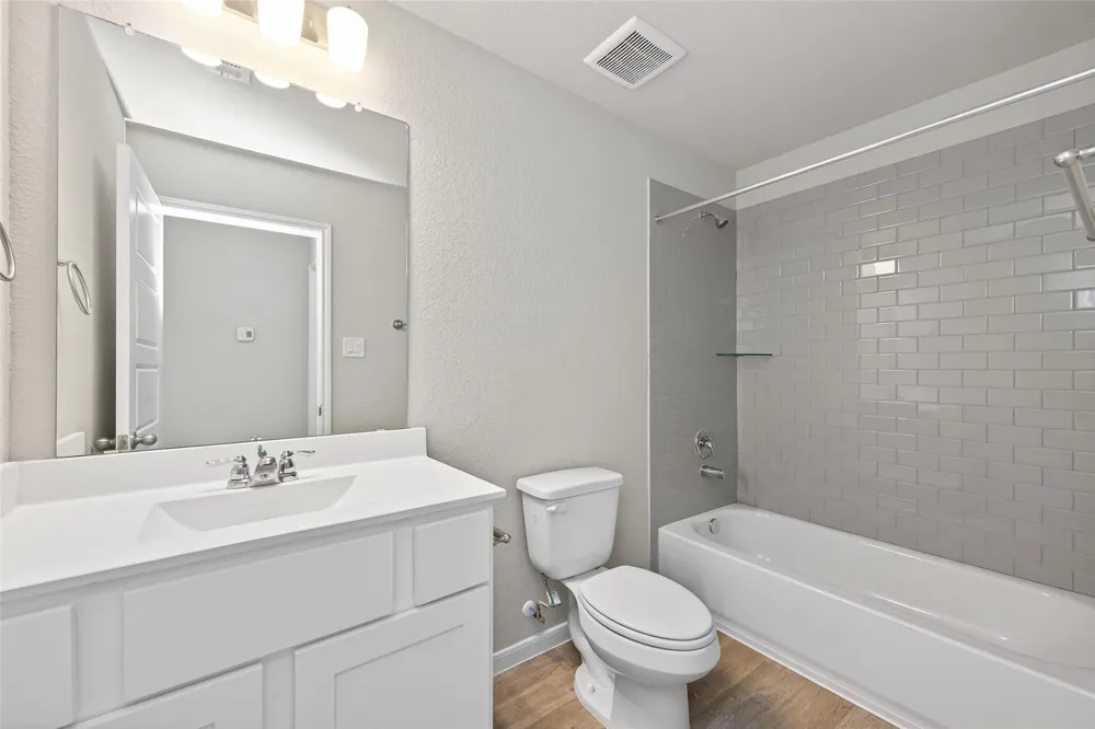 202 Emerald Thicket Lane Huffman, TX 77336