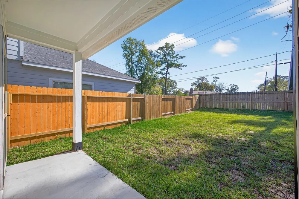 202 Emerald Thicket Lane Huffman, TX 77336