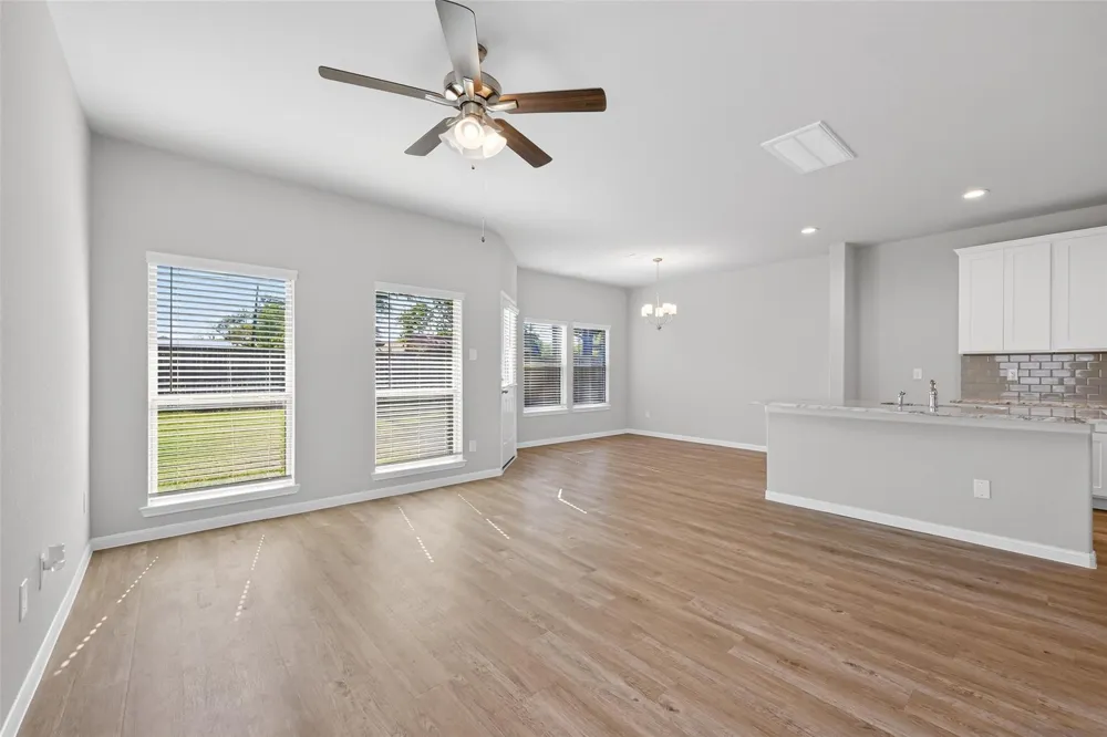 202 Emerald Thicket Lane Huffman, TX 77336