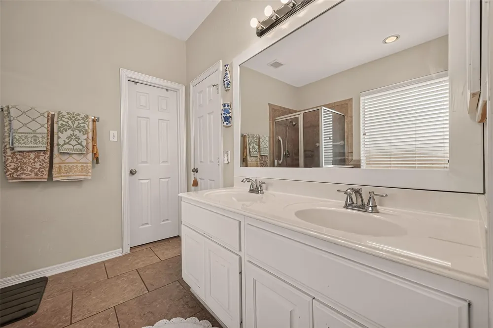 4719 Opal Brook Court Fresno, TX 77545