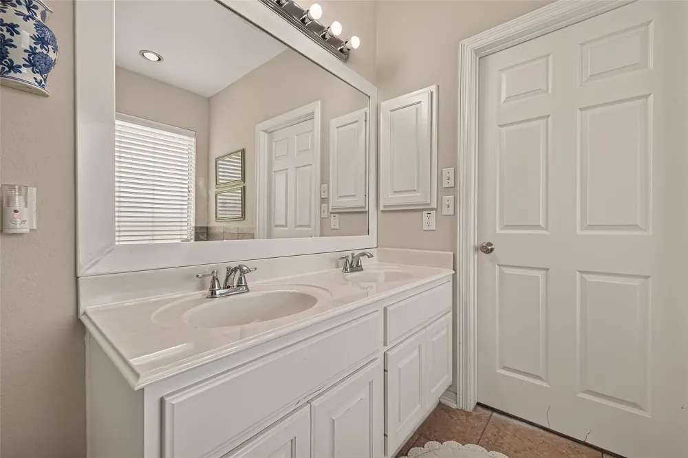 4719 Opal Brook Court Fresno, TX 77545