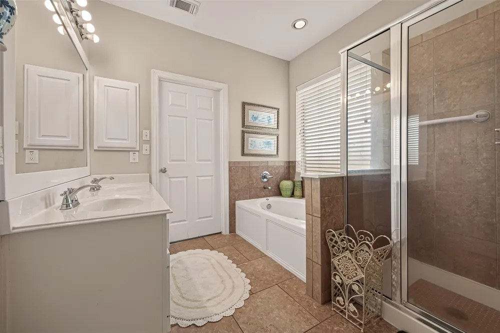 4719 Opal Brook Court Fresno, TX 77545