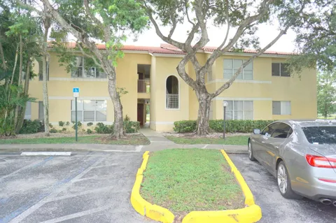 12620 VISTA ISLES DRIVE #1025
