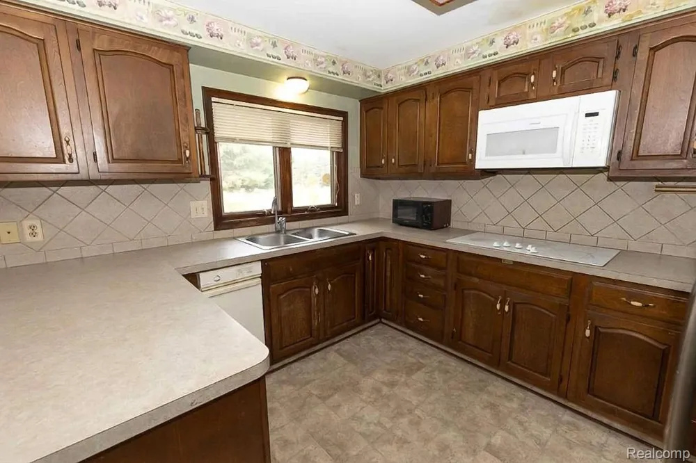 4177 Lake George Road Dryden Township, MI 48428