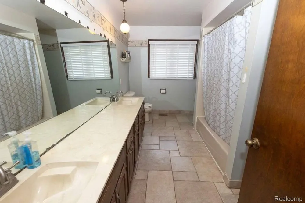 4177 Lake George Road Dryden Township, MI 48428