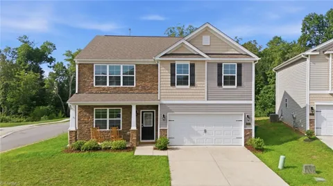 3696 Waterford Oak Court