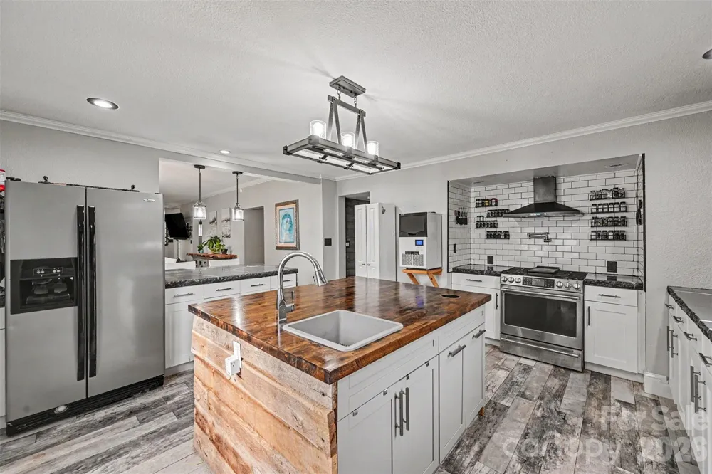 106 Guffey Road Cherryville, NC 28021