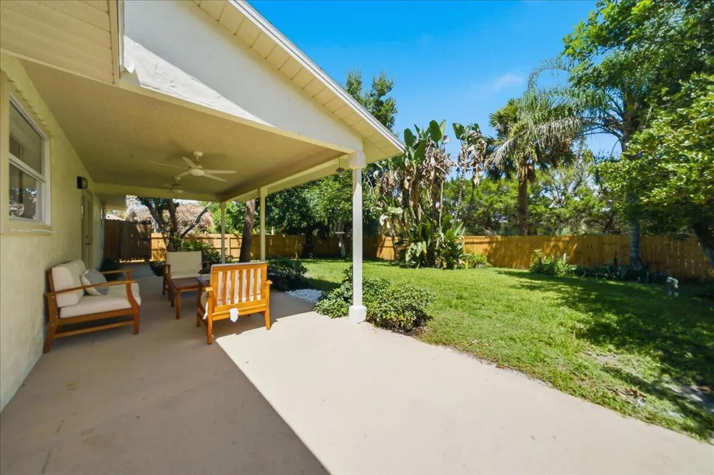 725 WENTWORTH STREET Sebastian, FL 32958