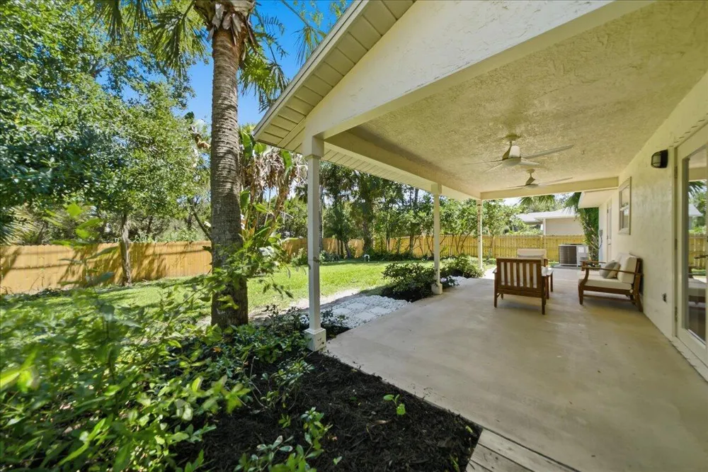 725 WENTWORTH STREET Sebastian, FL 32958