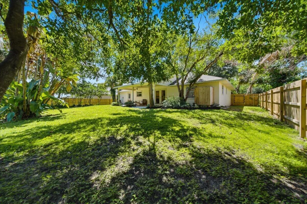 725 WENTWORTH STREET Sebastian, FL 32958