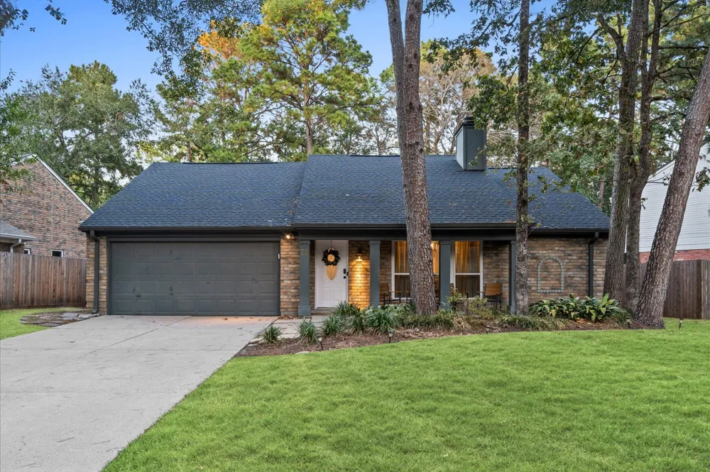 39 Still Corner Place The Woodlands, TX 77381
