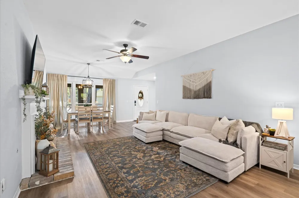39 Still Corner Place The Woodlands, TX 77381