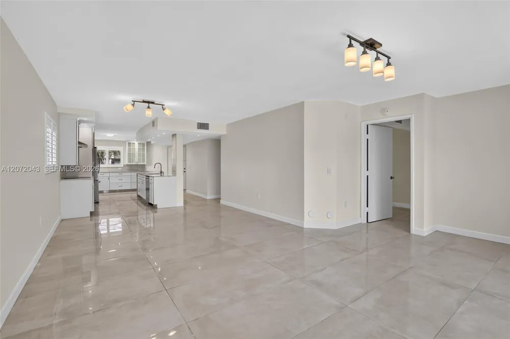 13800 SW 14th St #114C Pembroke Pines, FL 33027