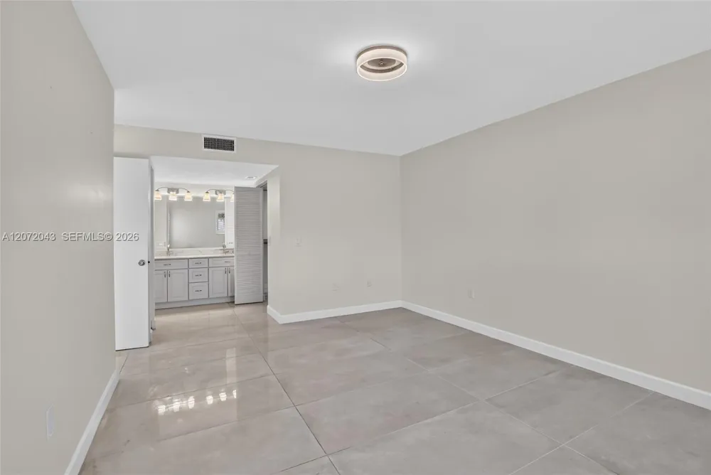 13800 SW 14th St #114C Pembroke Pines, FL 33027