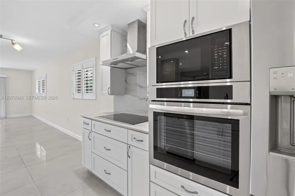 13800 SW 14th St #114C Pembroke Pines, FL 33027