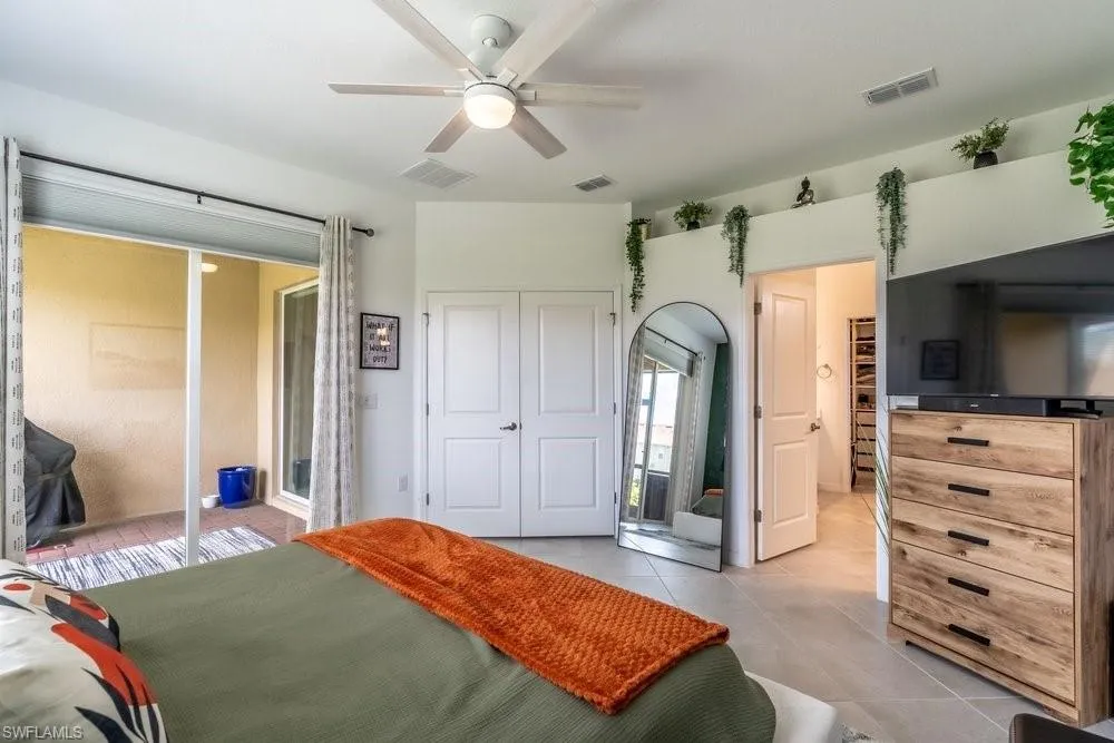2645 Vine Avenue Naples, FL 34120