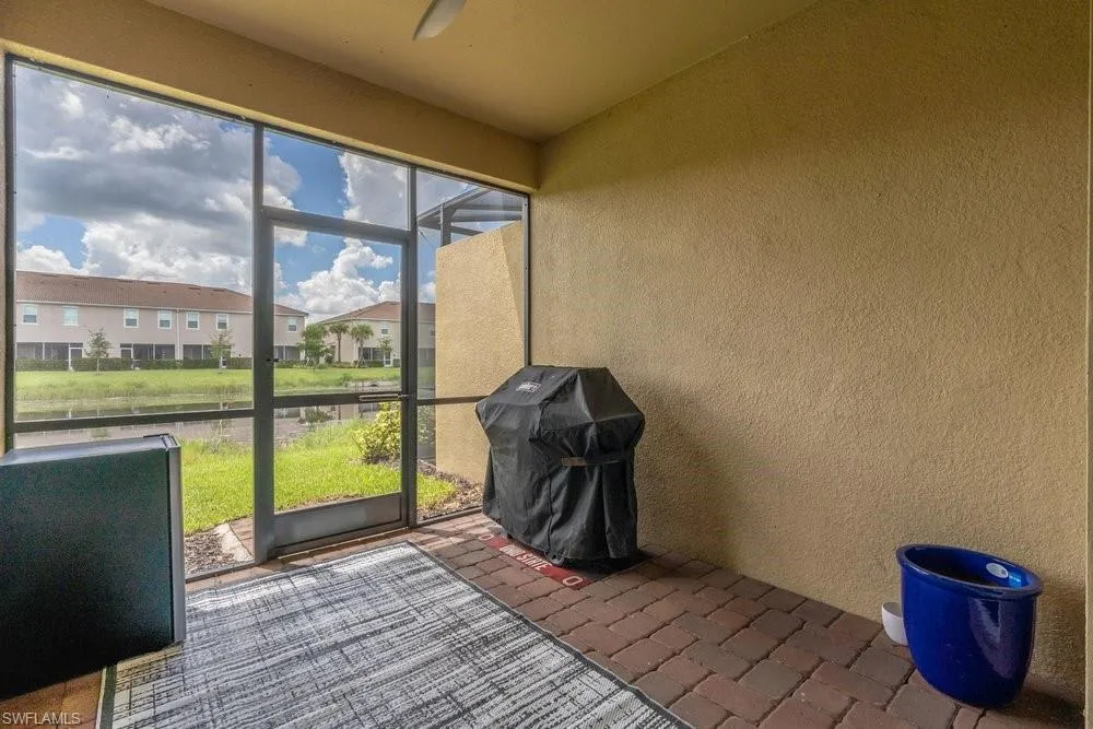 2645 Vine Avenue Naples, FL 34120