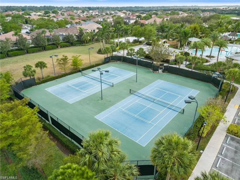 2645 Vine Avenue Naples, FL 34120