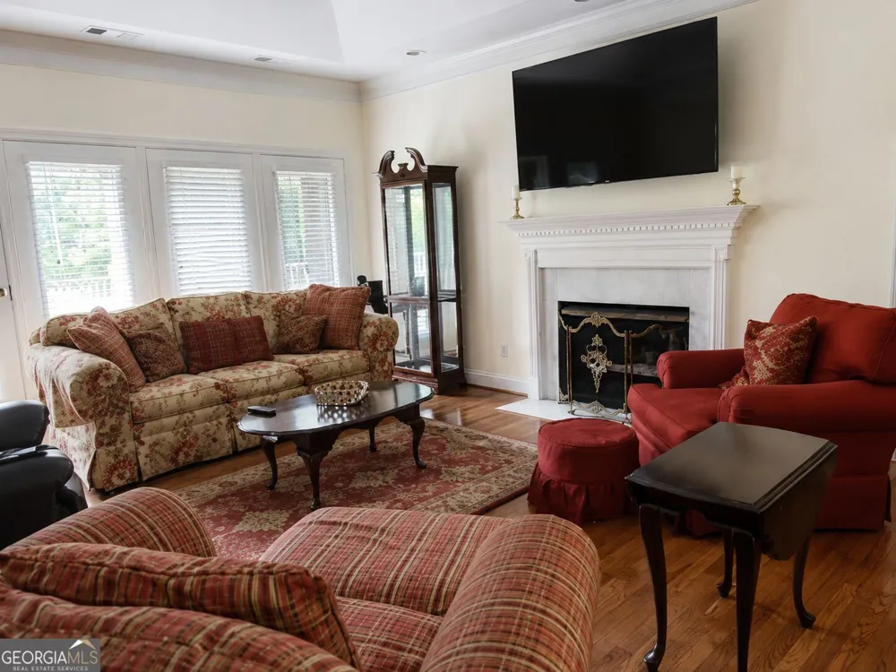 381 Hickory Ridge RD Jackson, GA 30233